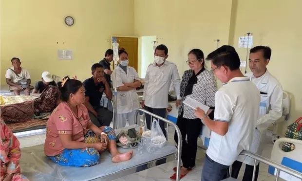 柬埔寨桔井省16名男女食物中毒送医治疗