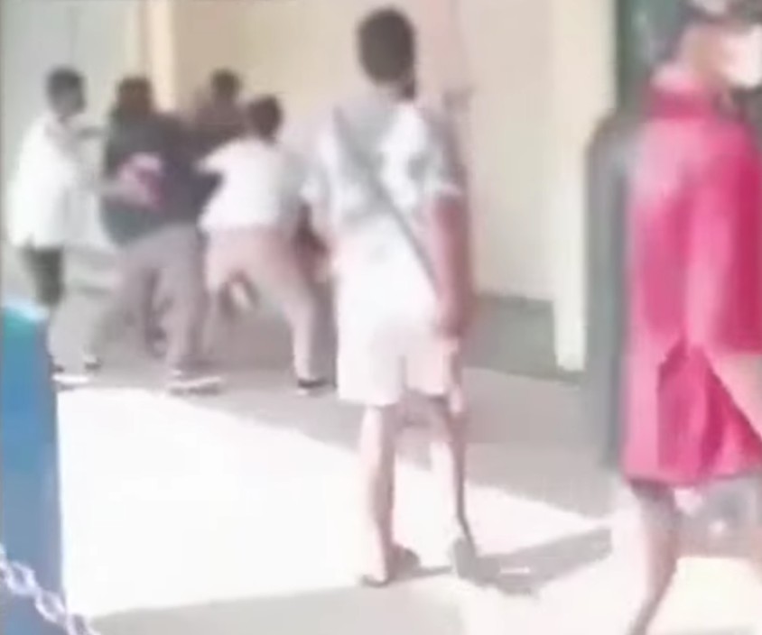 菲律宾殊艺牙佬市发生校园流血冲突 一学生刺伤三同学