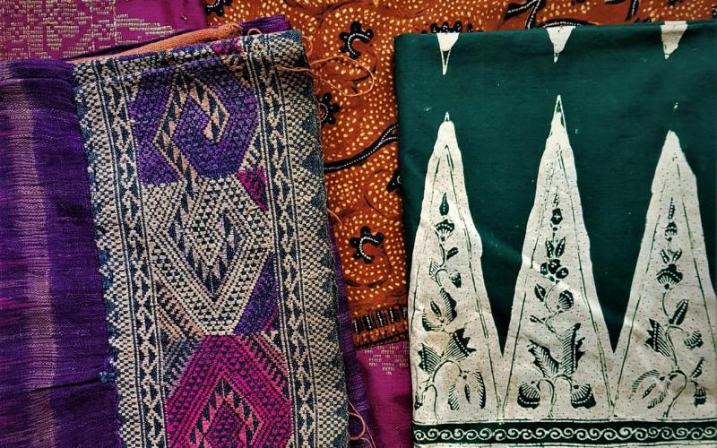 番妇手中线 岛夷腰间缦 南洋纺织文明轨迹与新加坡开埠前后土布贸易