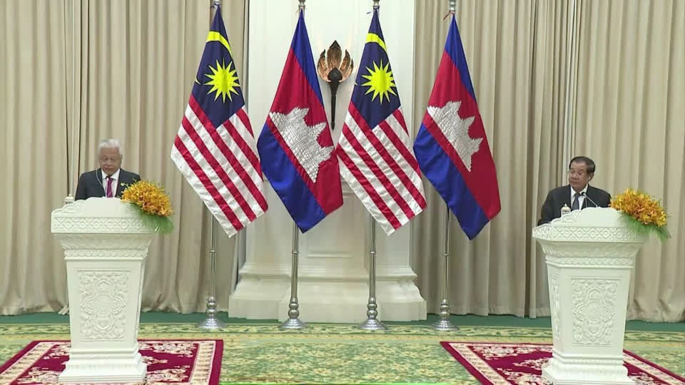 马来西亚总理：望柬埔寨在东运会上使用该国的棕榈油产品！