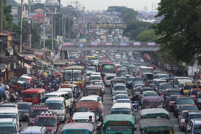 菲律宾大马尼拉当选东南亚最堵车的首都，平均98小时堵在路上 ！