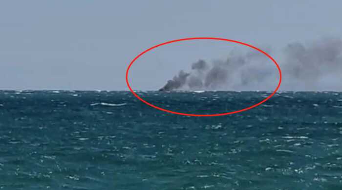 西港摩托艇爆炸货船进水