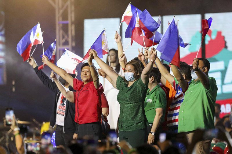 菲律宾总统候选人小马科斯否认用200现金“买”人头宣传造势！