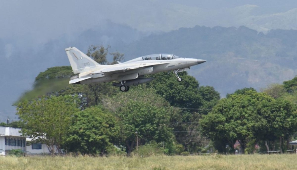 菲律宾空军首次派飞机参加国际演习