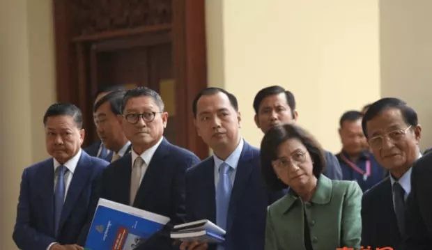 柬埔寨新内阁并非全是“官二代”，也有孤儿
