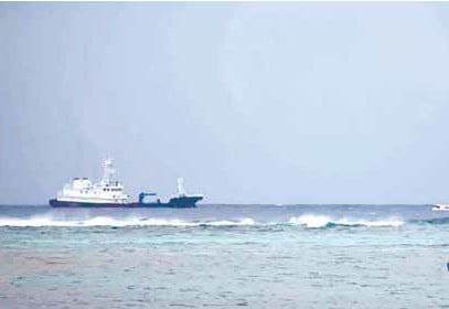 中国驻菲律宾大使馆否认中国海警强行取回落在菲律宾海域的火箭残片