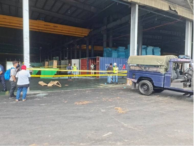 货柜箱逾5吨货物倒下 23岁厂工被砸死