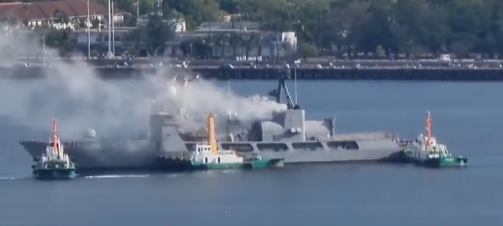 菲律宾海军驳斥德皮拉尔号船舰发生火灾